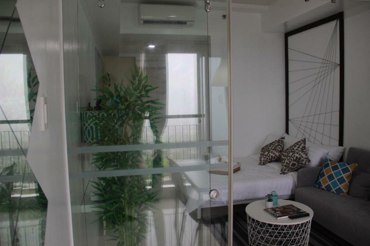 Smdc Wind Residences Tagaytay With Balcony 19Th Floor Tagaytay City Kültér fotó