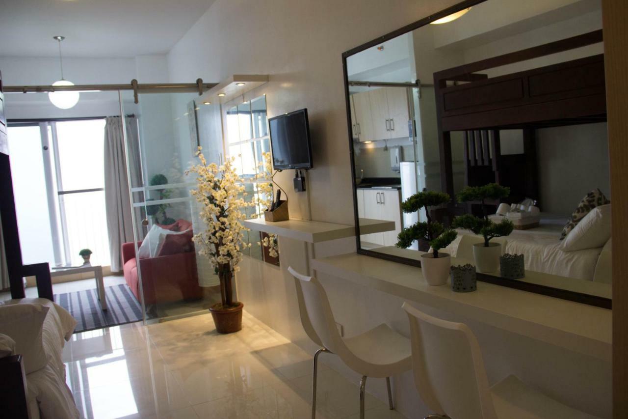 Smdc Wind Residences Tagaytay With Balcony 19Th Floor Tagaytay City Kültér fotó