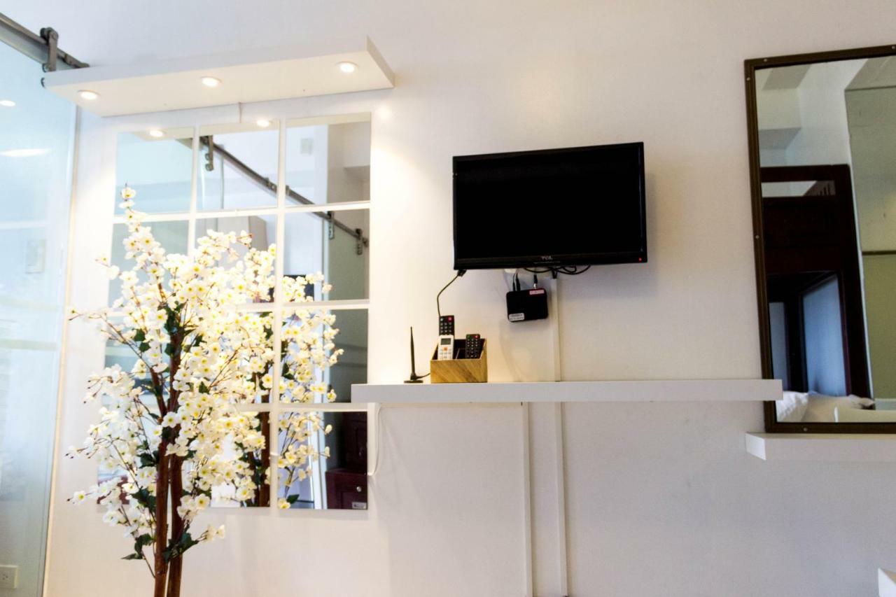 Smdc Wind Residences Tagaytay With Balcony 19Th Floor Tagaytay City Kültér fotó