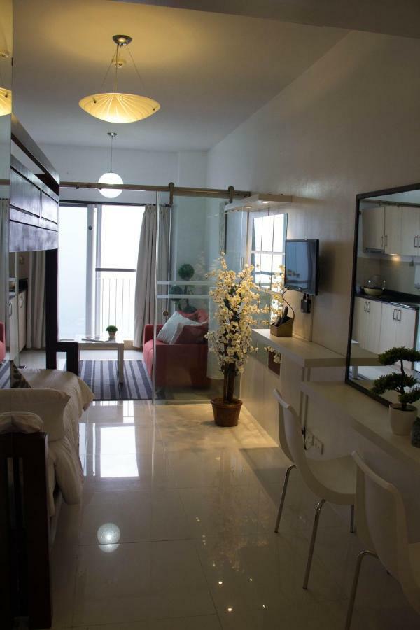 Smdc Wind Residences Tagaytay With Balcony 19Th Floor Tagaytay City Kültér fotó