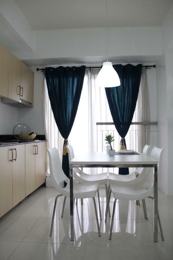 Smdc Wind Residences Tagaytay With Balcony 19Th Floor Tagaytay City Kültér fotó